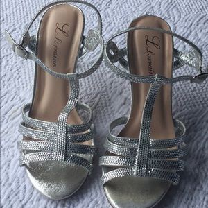 L Lorraine ‘Rosie’, Silver, Open Toed, High heel Shoes With Back Strap, Size 7.5